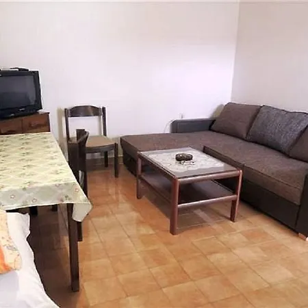 Apartment- Nena Klek