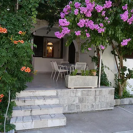 Apartment- Nena Apartman